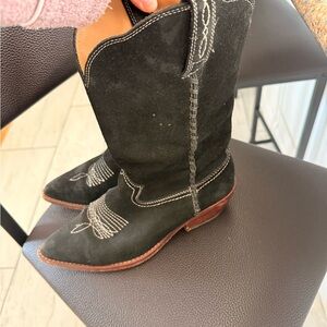 Patricia Nash Black Suede Western Heeled Boots with Contrast Stitching